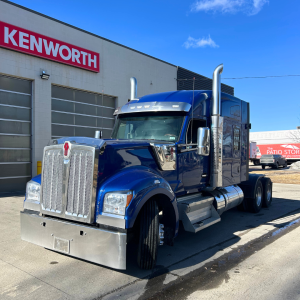 Blue W990 Kenworth